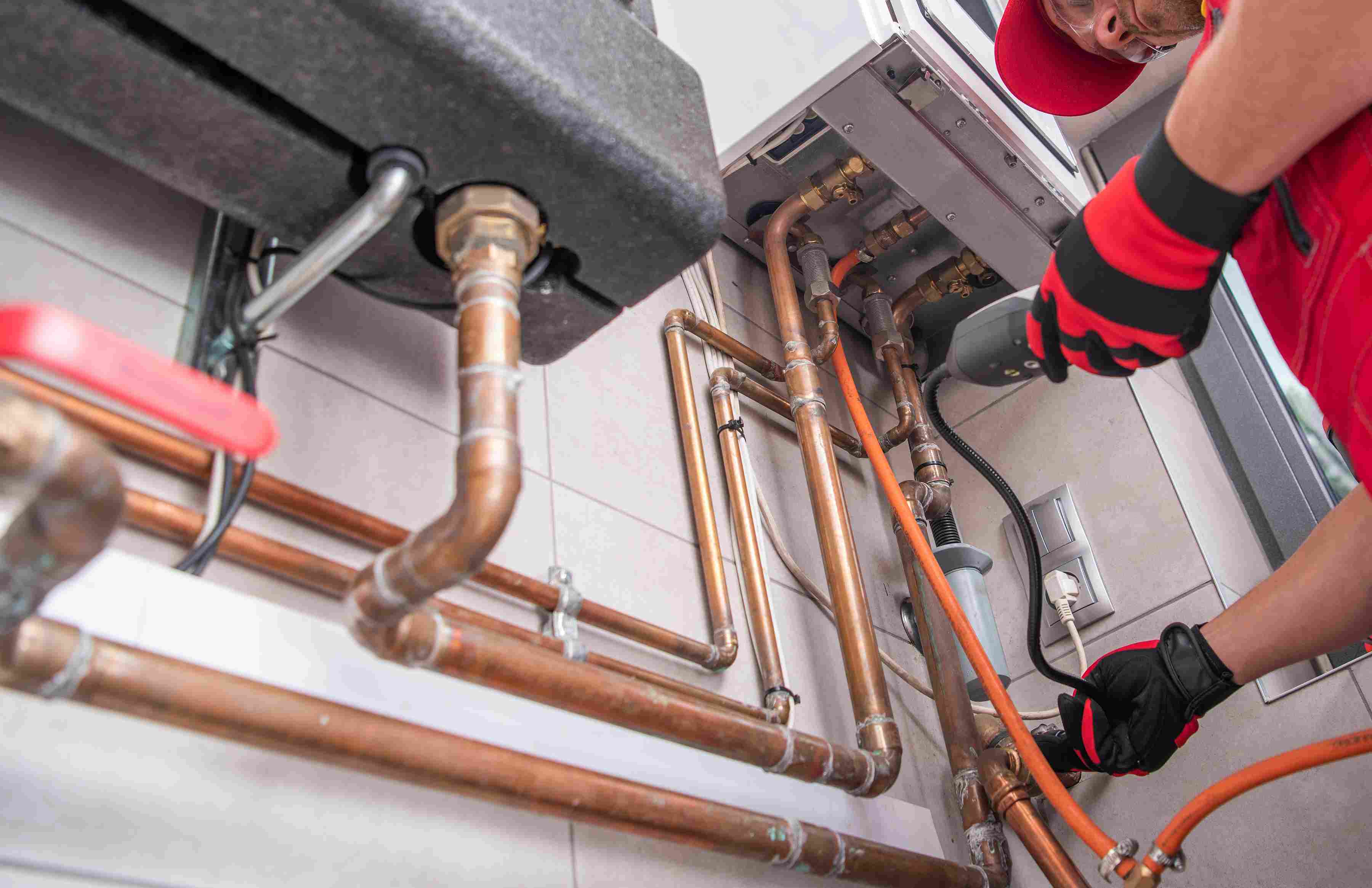 heating-specialist-with-gas-leak-detector-in-his-h